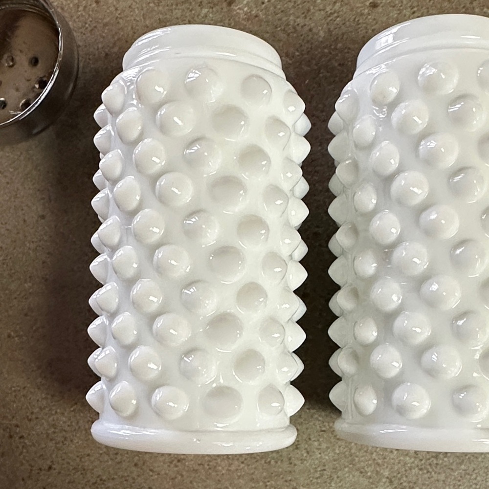 Fenton White Hobnail Salt and Pepper Shakers with Silver Tops - Picture 9 of 9